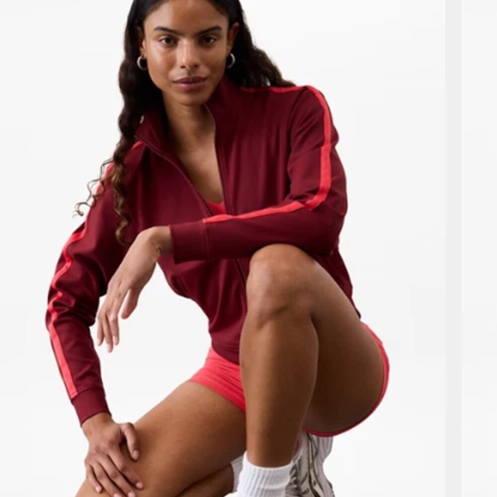 NEW Athleta Finish Line Jacket Redwood Medium Petite NWT